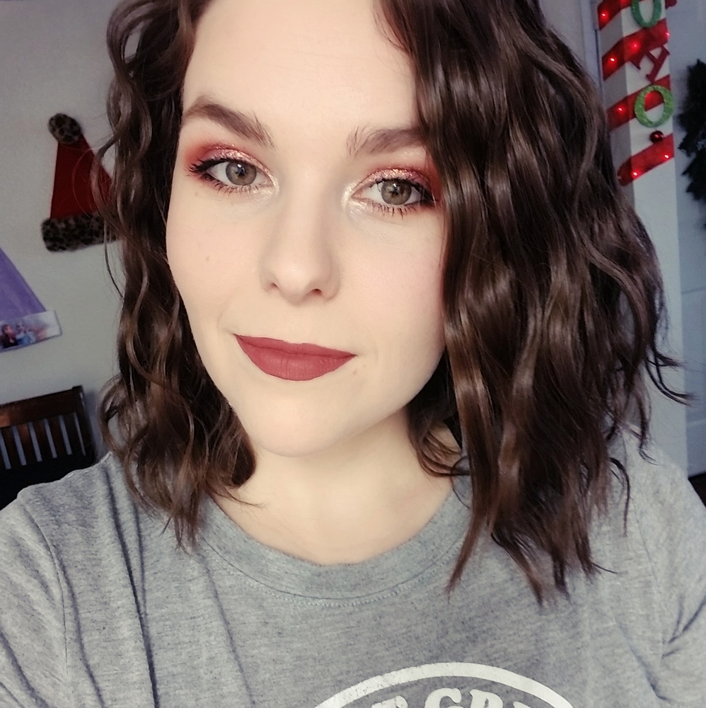 Meet your Posher, Crystal
